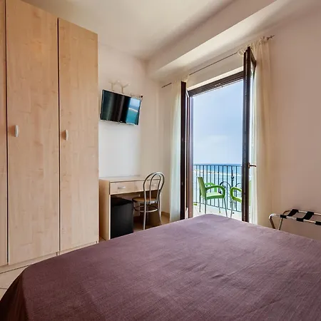 Hotel La Rampa 3*