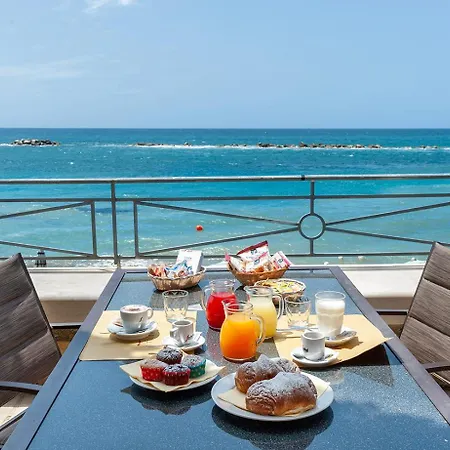 Hotel La Rampa 3*